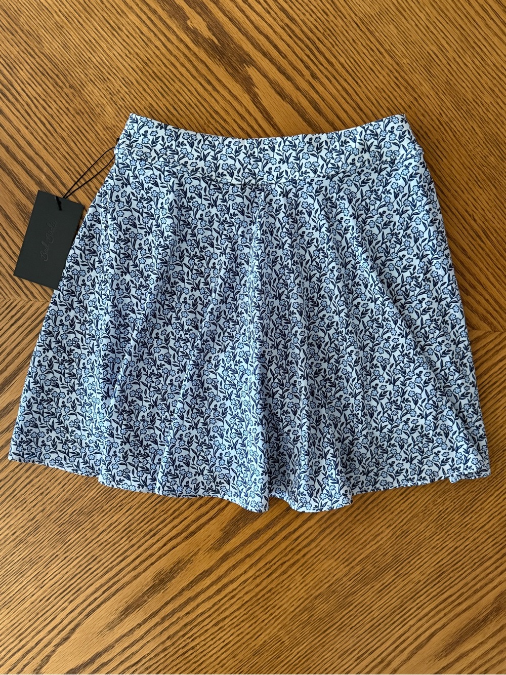 BAD BIRDIE Exec Skort - Blue Floral Print - Picture 4 of 7